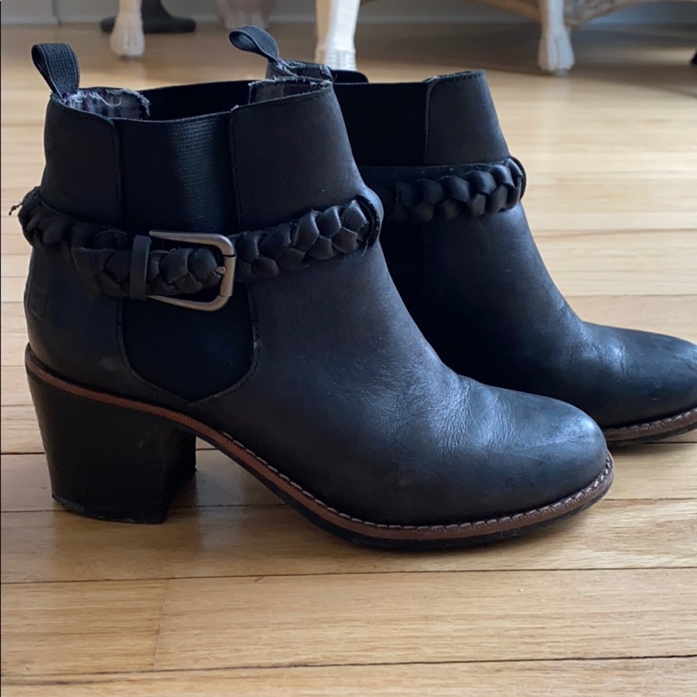 Sperry booties